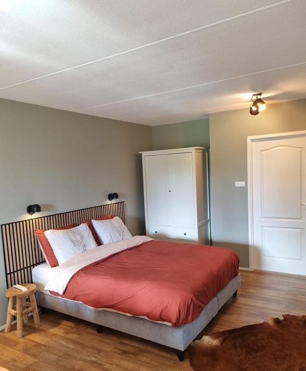 Bed And Breakfast De Dijk Zuid-Beijerland Buitenkant foto